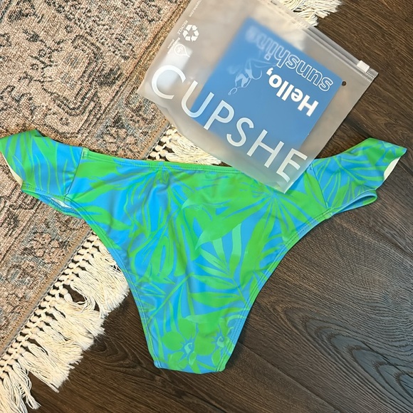 NWT Cupshe Tropical Ruffle Bottoms - Picture 4 of 5